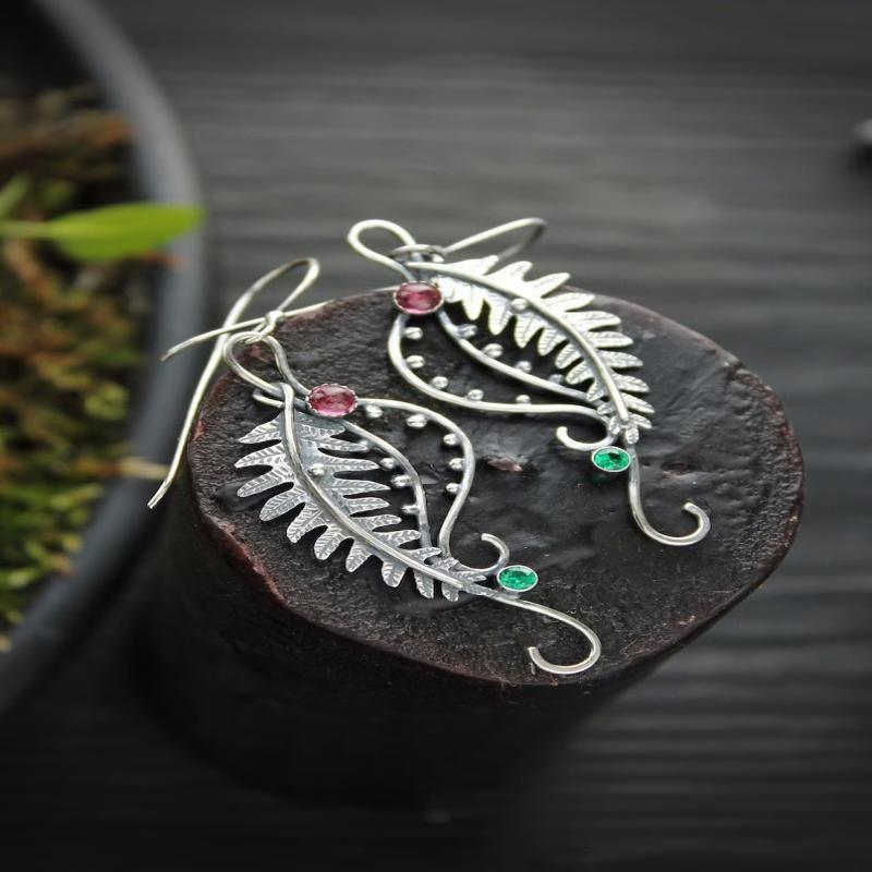 Tail Shape Earrings