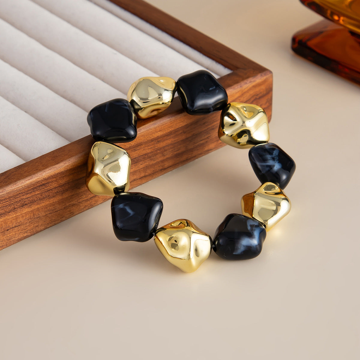 Beaded Blooming Resin Bamboo Elbow Bracelet