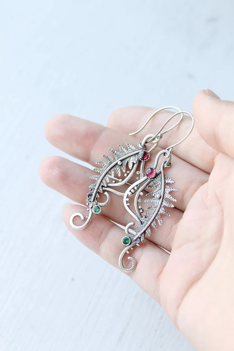 Tail Shape Earrings